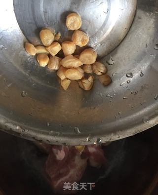 西洋菜瑶柱瘦肉汤的做法步骤：5