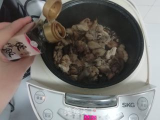 电饭煲版香菇滑鸡饭的做法步骤:11