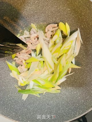 大葱炒肉丝的做法步骤：4