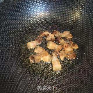 五花肉炒青椒土豆片的做法步骤：3