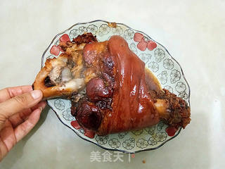 招财肘子的做法步骤:12