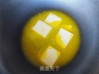 火龙果慕斯蛋糕的做法步骤:2