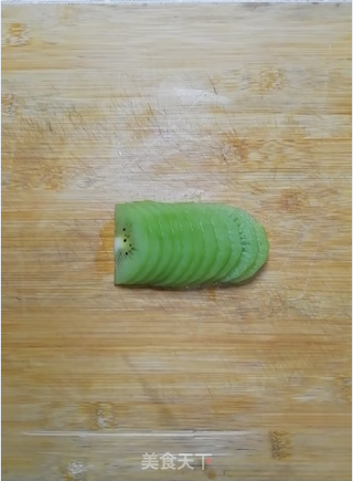 年夜饭----水果拼盘的做法步骤:2