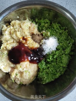 西兰花煎饺的做法步骤:5