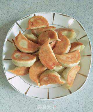 西兰花煎饺的做法步骤:10