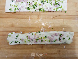 脆底葱油花卷的做法步骤:8