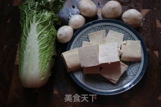 平菇豆腐娃娃菜汤的做法步骤：1