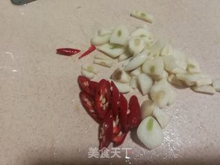 虾皮炒佛手瓜丝的做法步骤：4