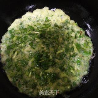 香煎鸡蛋饼的做法步骤：4