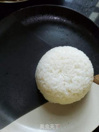鳗鱼拼腊肠饭的做法步骤:4