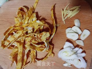 虾仁菌汤的做法步骤:3