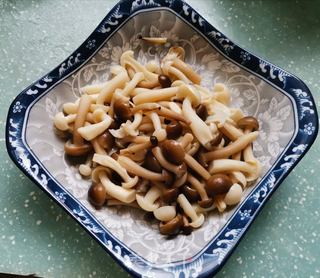 虾仁菌汤的做法步骤:4