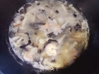 虾仁菌汤的做法步骤:8