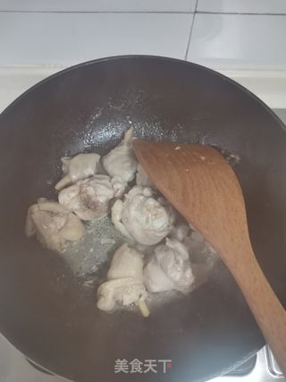 土豆烧鸡块的做法步骤:3