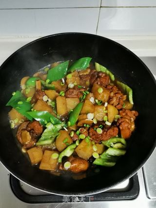 土豆烧鸡块的做法步骤:8