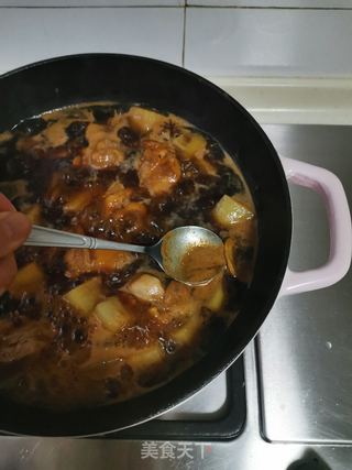土豆烧鸡块的做法步骤:5