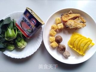 杂烩面的做法步骤：1