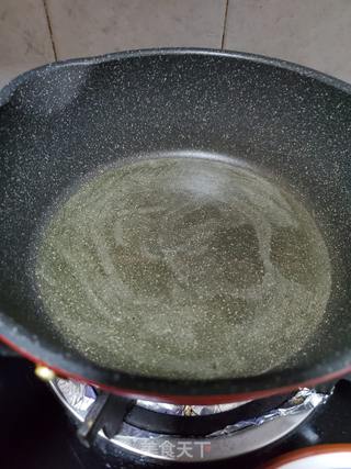 香煎韭菜虾皮蛋饼的做法步骤:5