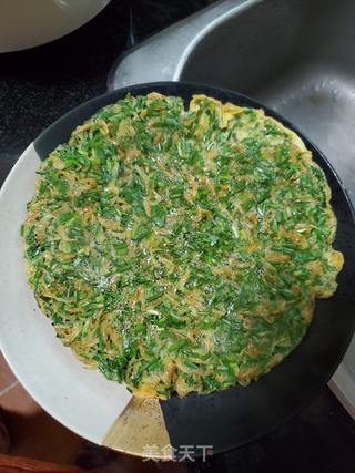 香煎韭菜虾皮蛋饼的做法步骤:7