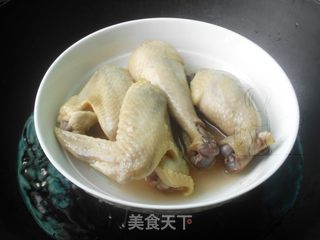 香菇腊鸡腿焖饭的做法步骤:2