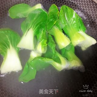 牛肉青菜热汤面的做法步骤：7