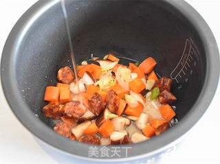 腊肠焖饭的做法步骤:7