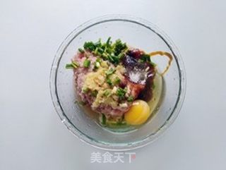 肉米鸡蛋羹的做法步骤:2