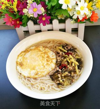 雪菜肉末米线的做法步骤:9