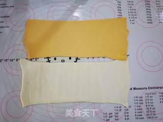 双色花卷的做法步骤:4
