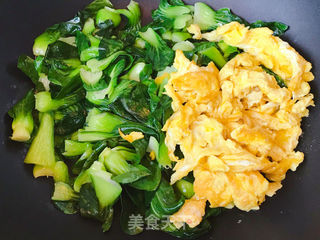 油菜炒鸡蛋的做法步骤:7