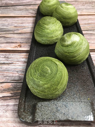 第十个抹茶味食谱，抹茶红豆千层酥的做法，酥到掉渣的美味。的做法步骤：13