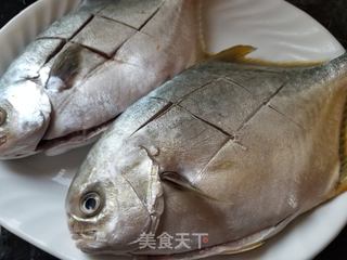 百财有余---蔬菜烤鱼的做法步骤:2
