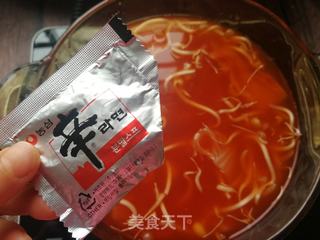 韩式泡菜火锅的做法步骤:7