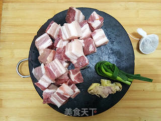可乐红烧肉的做法步骤:2