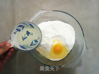 年味小吃——炸油角的做法步骤:2