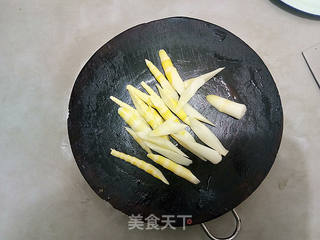 罗汉笋蒸鸡的做法步骤:5