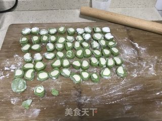 白菜饺子的做法步骤：5