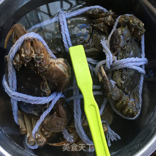 吉祥大闸蟹的做法步骤：2