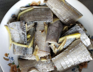 茄汁带鱼的做法步骤:3