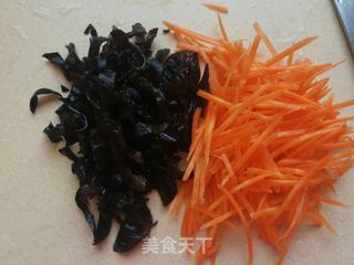 鱼香肉丝的做法步骤:3