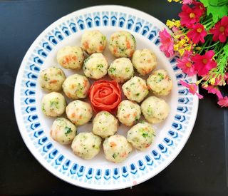 土豆泥丸子的做法步骤:7