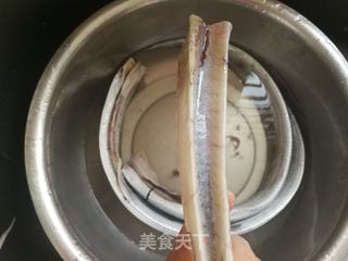 干炸带鱼的做法步骤:6