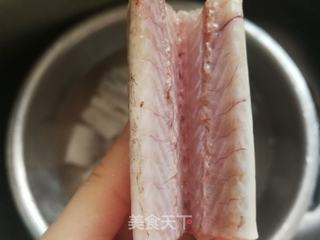干炸带鱼的做法步骤:8