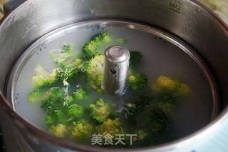 香菇牛肉酱米线的做法步骤:6