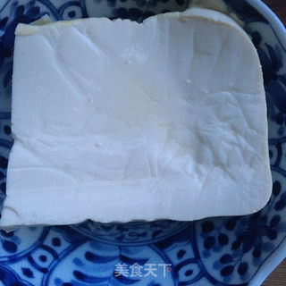 蟹黄豆腐的做法步骤：2