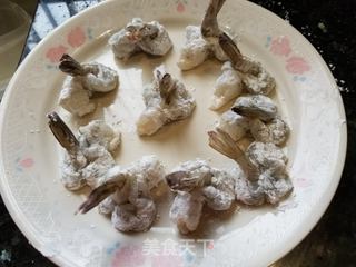 黄金满屋---凤尾虾球的做法步骤:8