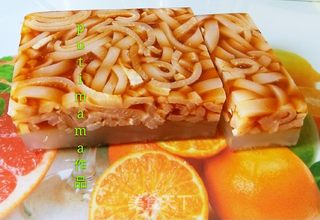 双色猪皮冻的做法步骤:16