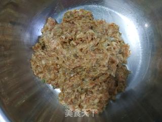 翡翠三鲜饺子的做法步骤:5