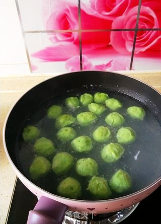 手工菠菜鱼丸的做法步骤:13