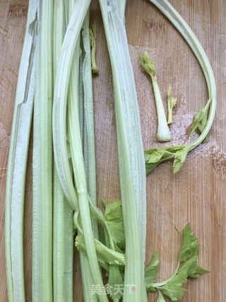 “清肠食谱”玉带牛肉丝的做法步骤：8